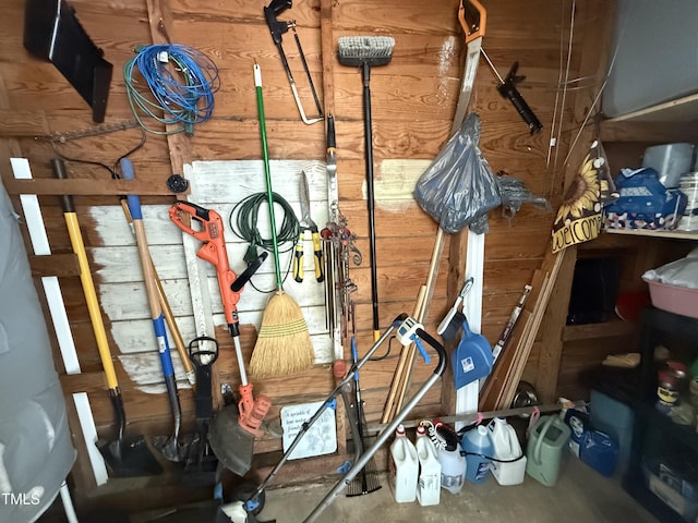 306 W Canary St, Dunn, NC 28334 - view of storage room