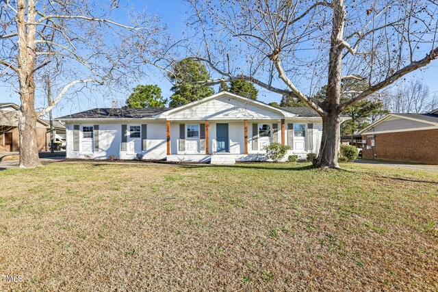 1246 NC-27, Benson, NC 27504 - single story home with a front yard