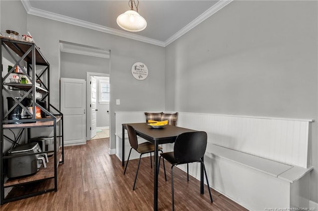 3024 Eagle Crest Ln, Fayetteville, NC 28306 - dining room with crown molding, wood finished floors, and baseboards