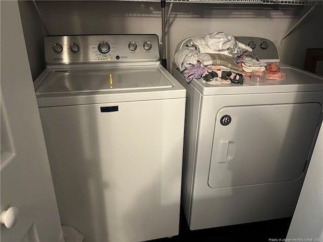 3914 Coventry Rd, Fayetteville, NC 28304 - washroom with washing machine and dryer