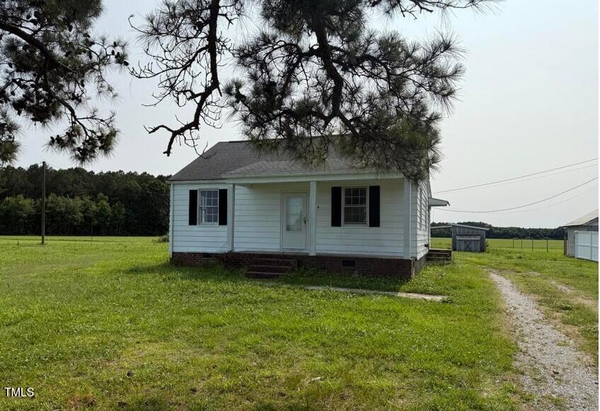 8714 Tyson Farm Rd, Stantonsburg, NC 27883 - photo 1