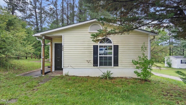 2396 Spring Valley Rd, Henderson, NC 27537 - exterior space featuring a lawn