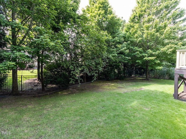 612 Peach Orchard Pl, Cary, NC 27519 - view of yard
