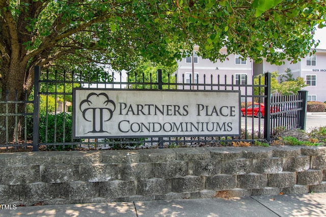 929 Morreene Rd Unit C31, Durham, NC 27705 - view of community / neighborhood sign