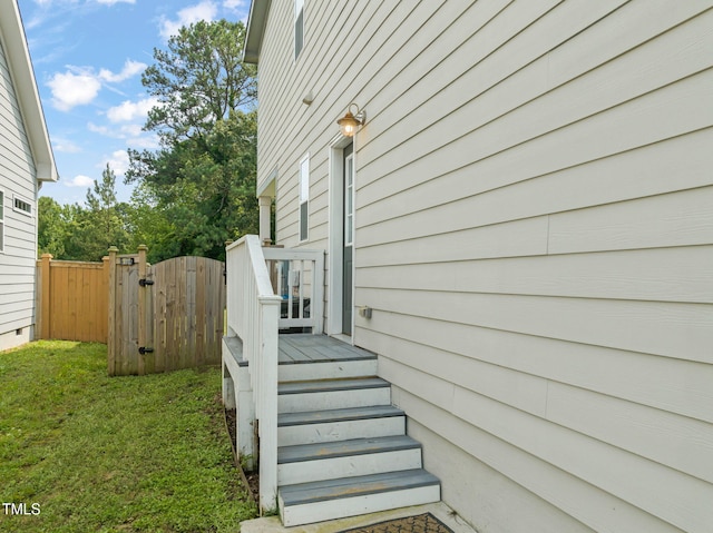 225 E End Ave, Durham, NC 27703 - exterior space with a gate