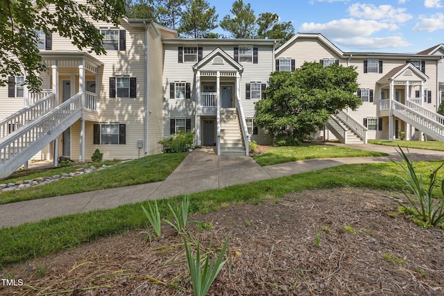 134 Kingsbury Dr, Chapel Hill, NC 27514 - view of building exterior with stairway