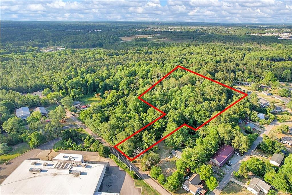 Davis St, Hope Mills, NC 28371