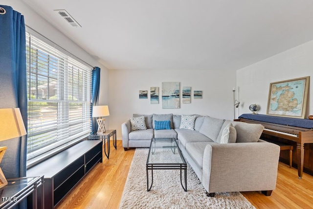 72 Justin Ct, Durham, NC 27705 - living area featuring light wood-style floors