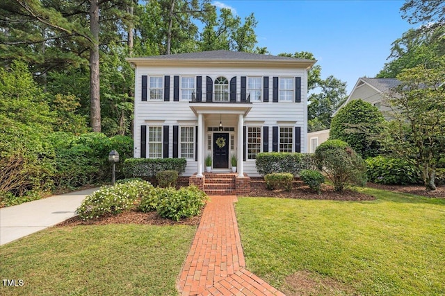 2725 Rosedale Ave, Raleigh, NC 27607 - view of front of house featuring a front lawn