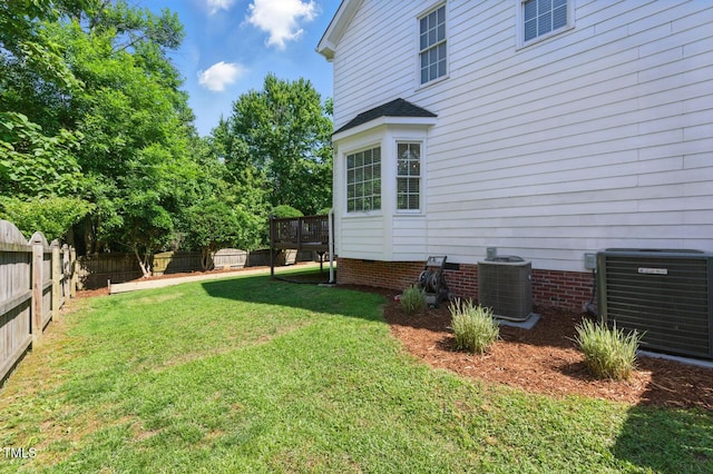 2933 Creek Moss Ave, Wake Forest, NC 27587 - fenced backyard featuring a wooden deck