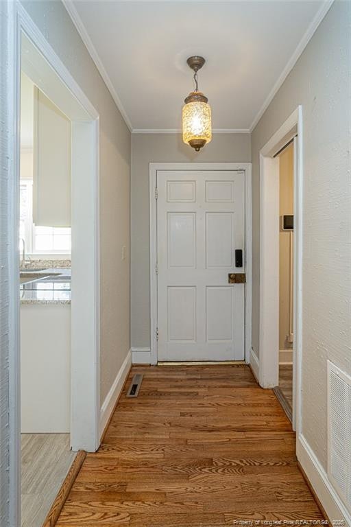 130 S Churchill Dr, Fayetteville, NC 28303 - photo 6