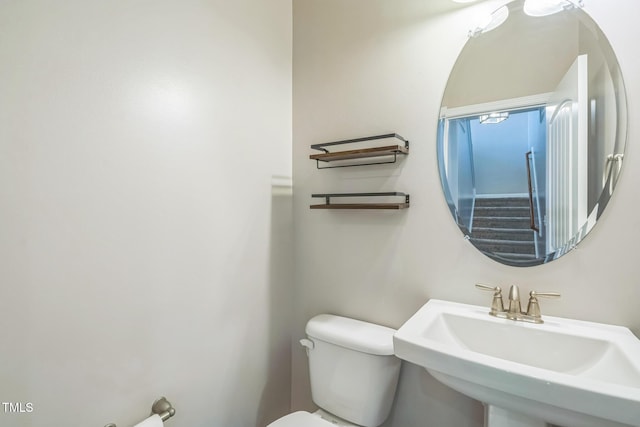 20 Sugarpine Trl, Clayton, NC 27520 - bathroom featuring a sink and toilet