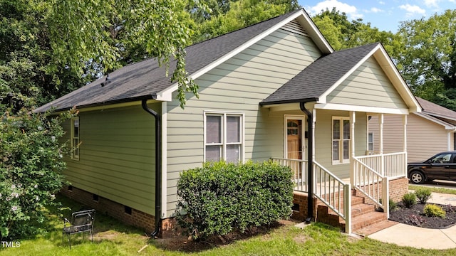 413 Top Greene Ln, Raleigh, NC 27601 - bungalow featuring roof with shingles and crawl space