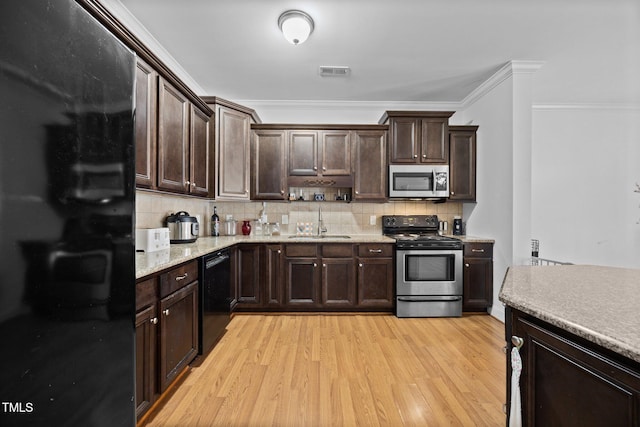 405 S Pointe Dr Unit B, Winterville, NC 28590 - photo 6