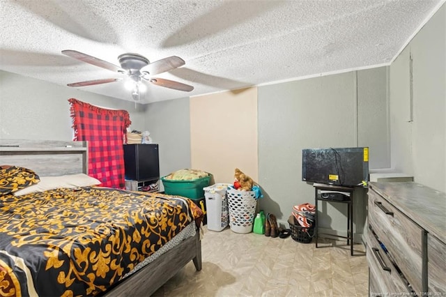 566 Quail Run Rd, Lumberton, NC 28358 - bedroom with a ceiling fan and a textured ceiling