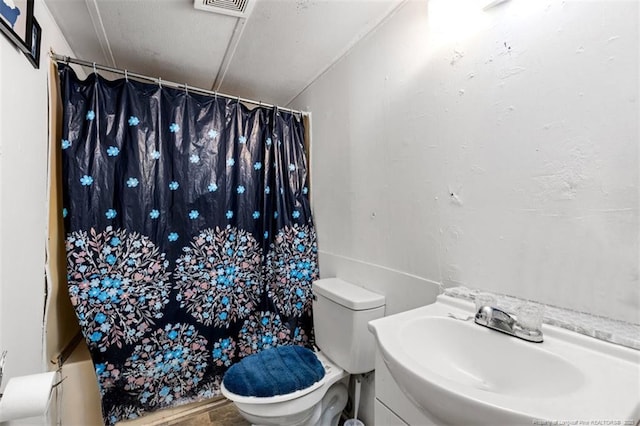 566 Quail Run Rd, Lumberton, NC 28358 - bathroom featuring toilet and vanity