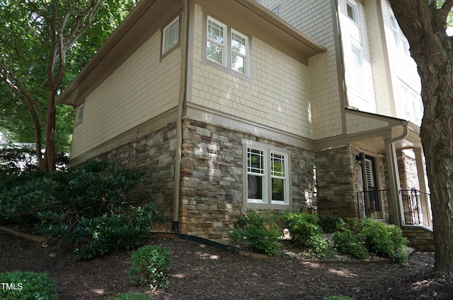 4810 Glenmist Ct, Raleigh, NC 27612 - view of property exterior with stone siding