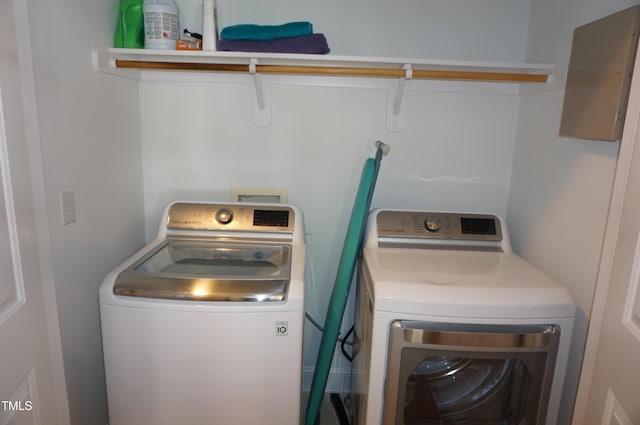 4810 Glenmist Ct, Raleigh, NC 27612 - washroom featuring washing machine and dryer