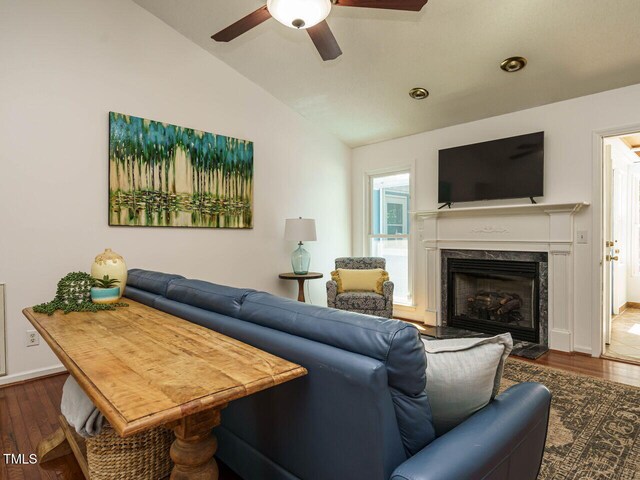 1487 Kentucky Ave, Sanford, NC 27332 - photo 5