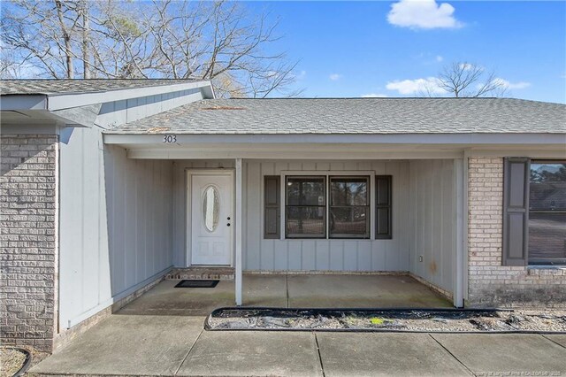 303 Woodberry Cir, Raeford, NC 28376 - photo 4