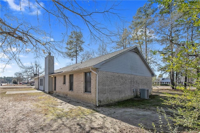 303 Woodberry Cir, Raeford, NC 28376 - photo 41