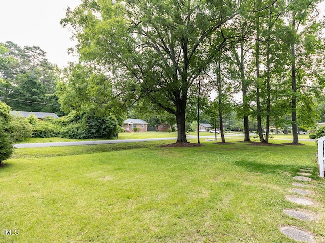 114 Brenrose Cir, Durham, NC 27705 - view of grassy yard