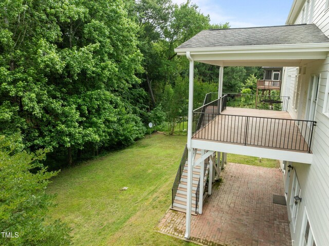 7409 Chesley Ln, Durham, NC 27713 - view of green lawn with stairs