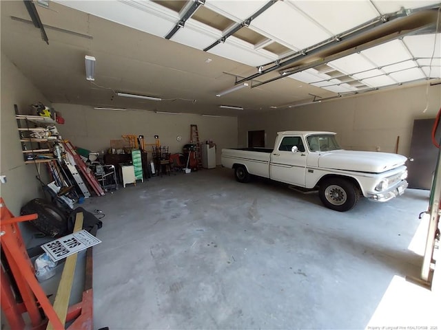 844 Montrose Rd, Raeford, NC 28376 - view of garage