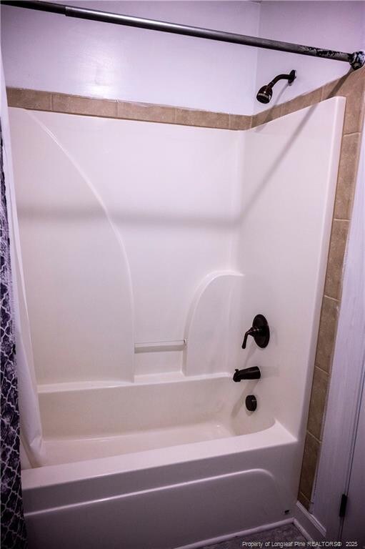 579 Wedgefield Dr, Raeford, NC 28376 - bathroom with shower / tub combo