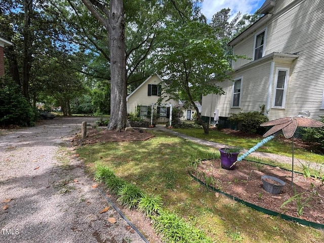 331 N Main St, Warrenton, NC 27589 - view of yard