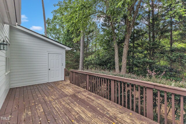 500 Center Pointe Dr, Cary, NC 27513 - view of wooden terrace