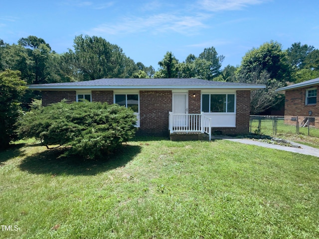 916 Waring St, Durham, NC 27704 - ranch-style home featuring brick siding