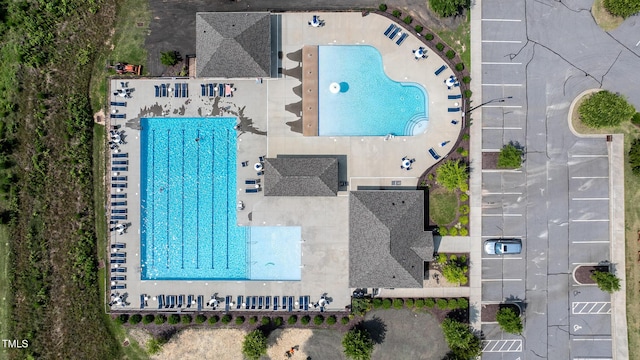 77 Redpine Ct, Clayton, NC 27520 - bird's eye view of a pool
