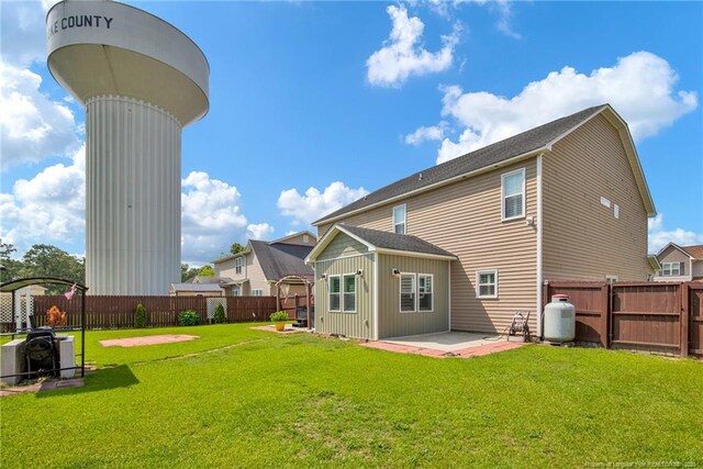 204 Peaceford Ave, Raeford, NC 28376 - photo 43