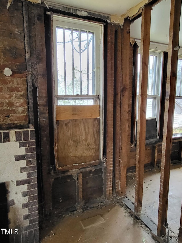 431 Charles St, Henderson, NC 27536 - entryway featuring plenty of natural light
