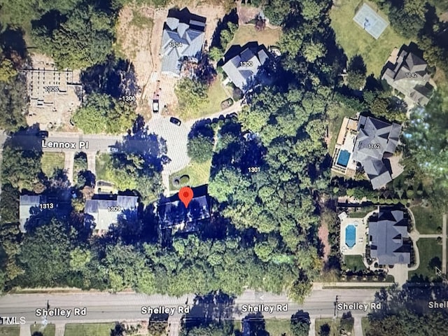 1305 Lennox Pl, Raleigh, NC 27612 - aerial view of property's location