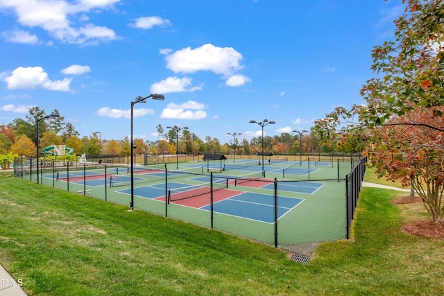 1808 Pennypacker Ln, Durham, NC 27703 - view of tennis court