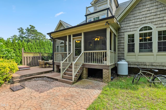 4720 Yates Mill Pond Rd, Raleigh, NC 27606 - property entrance featuring a deck
