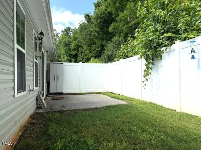 820 Houston Ct, Haw River, NC 27258 - view of yard with a patio area