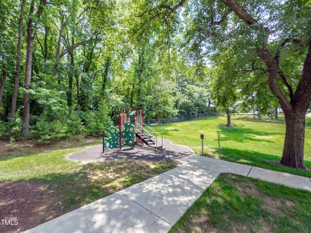 415 1st St, Apex, NC 27502 - view of yard