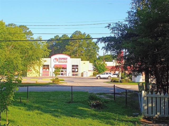 135 S Patterson S, Maxton, NC 28364 - view of street