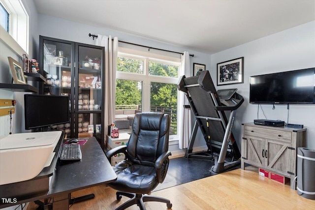 1314 S E St, Raleigh, NC 27601 - office area with wood finished floors