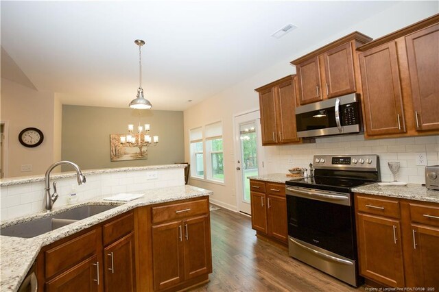1410 Whitney Dr, Aberdeen, NC 28315