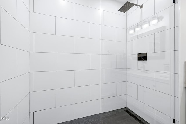 1416 Bramble Dr, Durham, NC 27712 - bathroom featuring a tile shower