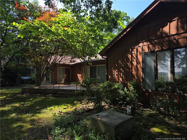 562 Loblolly Dr, Vass, NC 28394 - photo 5