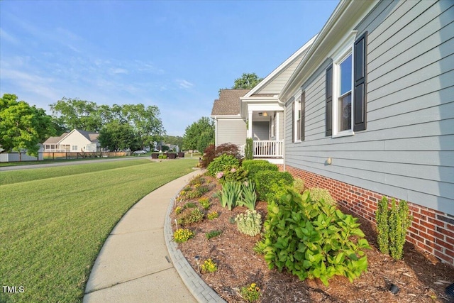 817 Mossy Oak Dr, Fuquay Varina, NC 27526 - view of green lawn