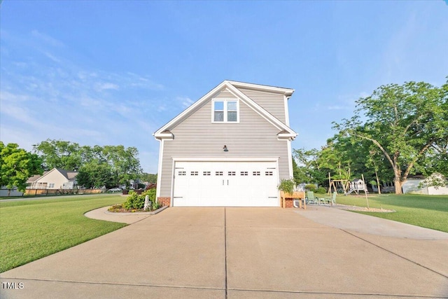 817 Mossy Oak Dr, Fuquay Varina, NC 27526 - view of side of home with a lawn, concrete driveway, and a garage