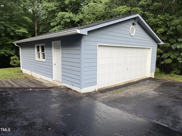 535 Hillcrest Dr, Garner, NC 27529 - view of detached garage