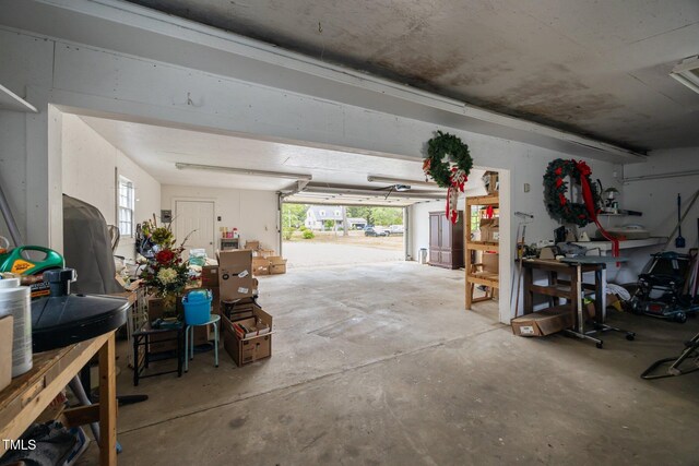 2000 Glissom St, Tarboro, NC 27886 - view of garage
