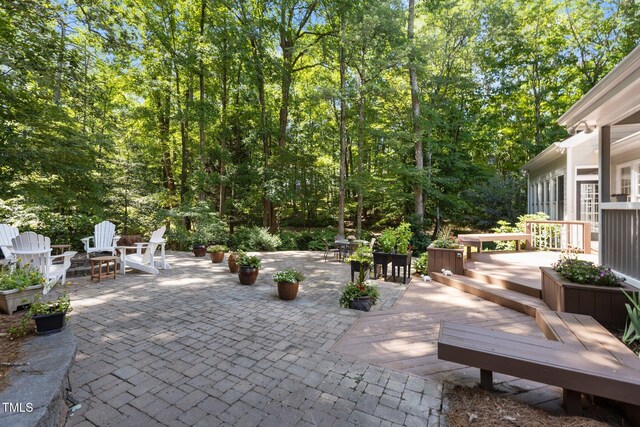 8004 Gabriels Bend Dr, Raleigh, NC 27612 - view of patio / terrace